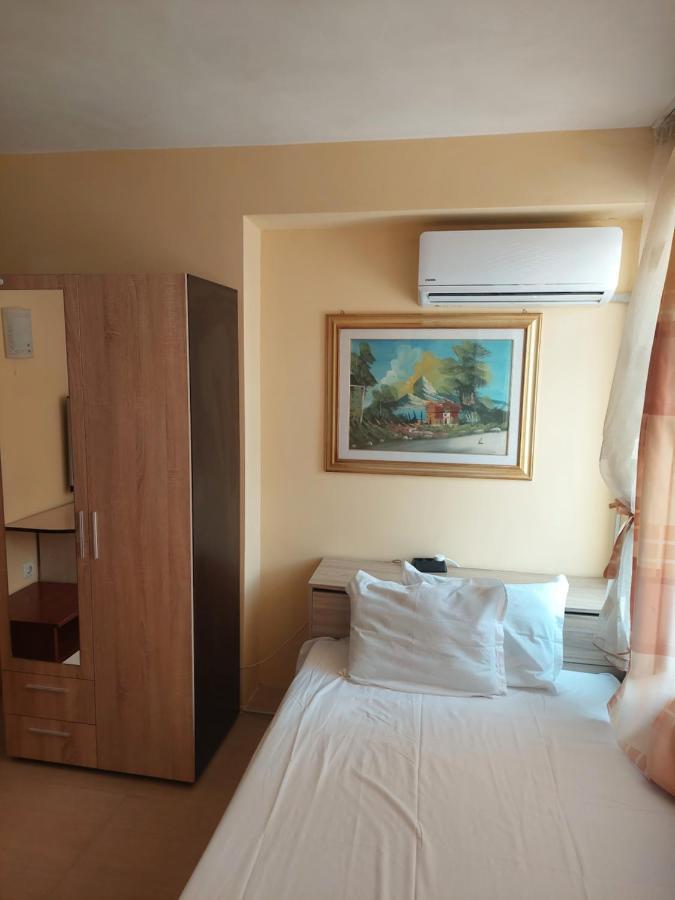 סבטי ולאס Femili Hotel Diveda מראה חיצוני תמונה
