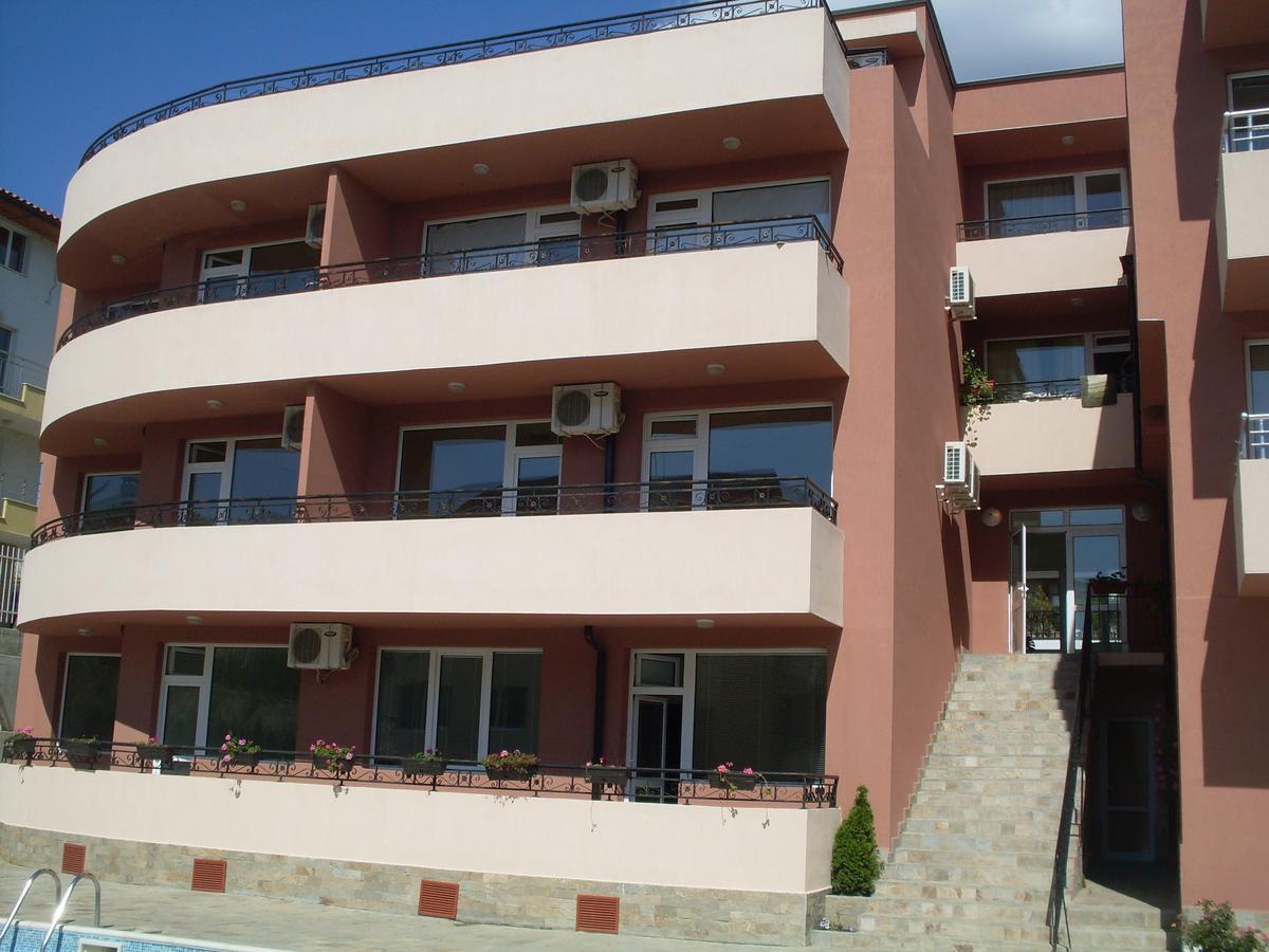 סבטי ולאס Femili Hotel Diveda מראה חיצוני תמונה
